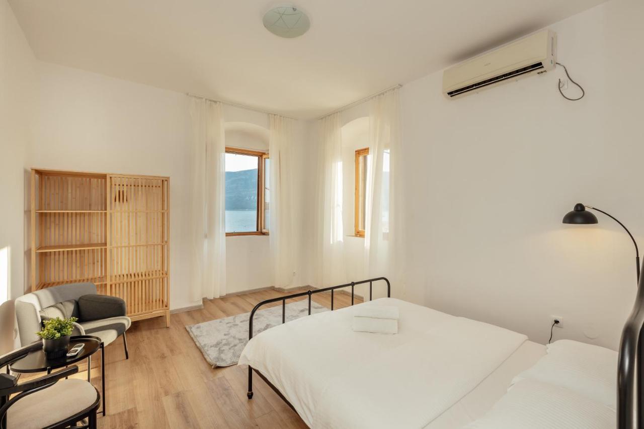 City Port Apartment Herceg Novi Exteriér fotografie